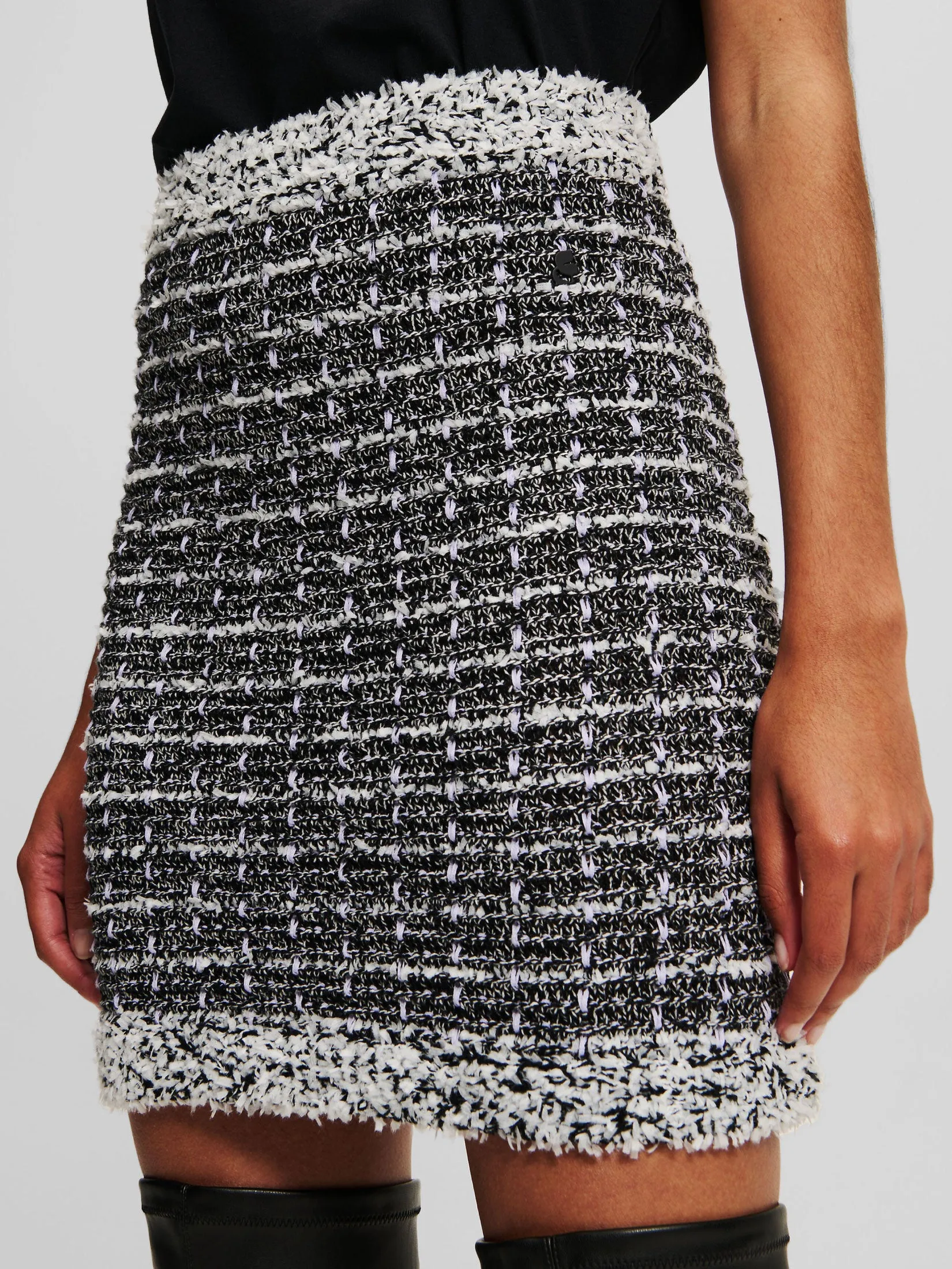 BOUCLE KNIT SKIRT