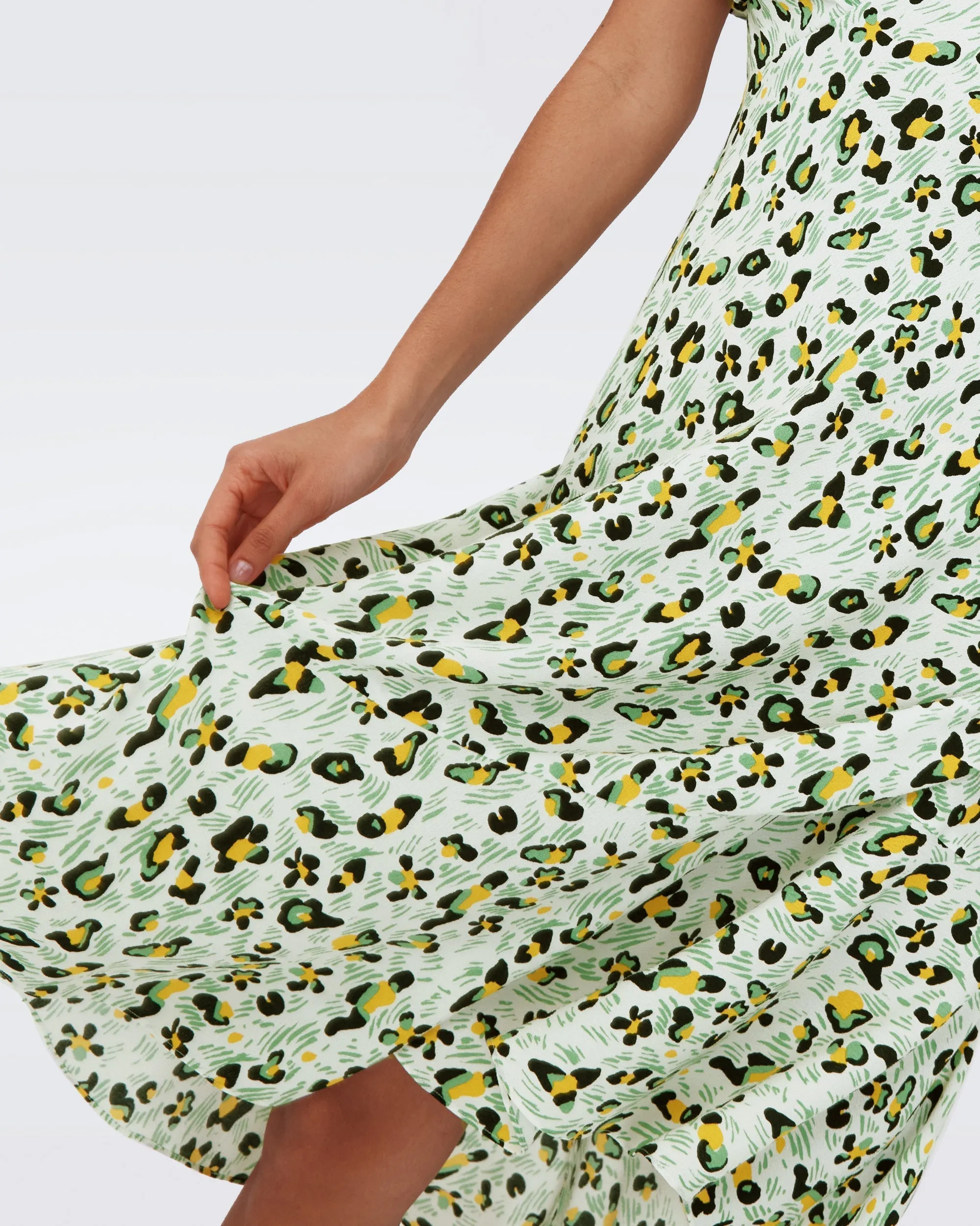 DVFCECELIA DRESS DITZY ANIMAL