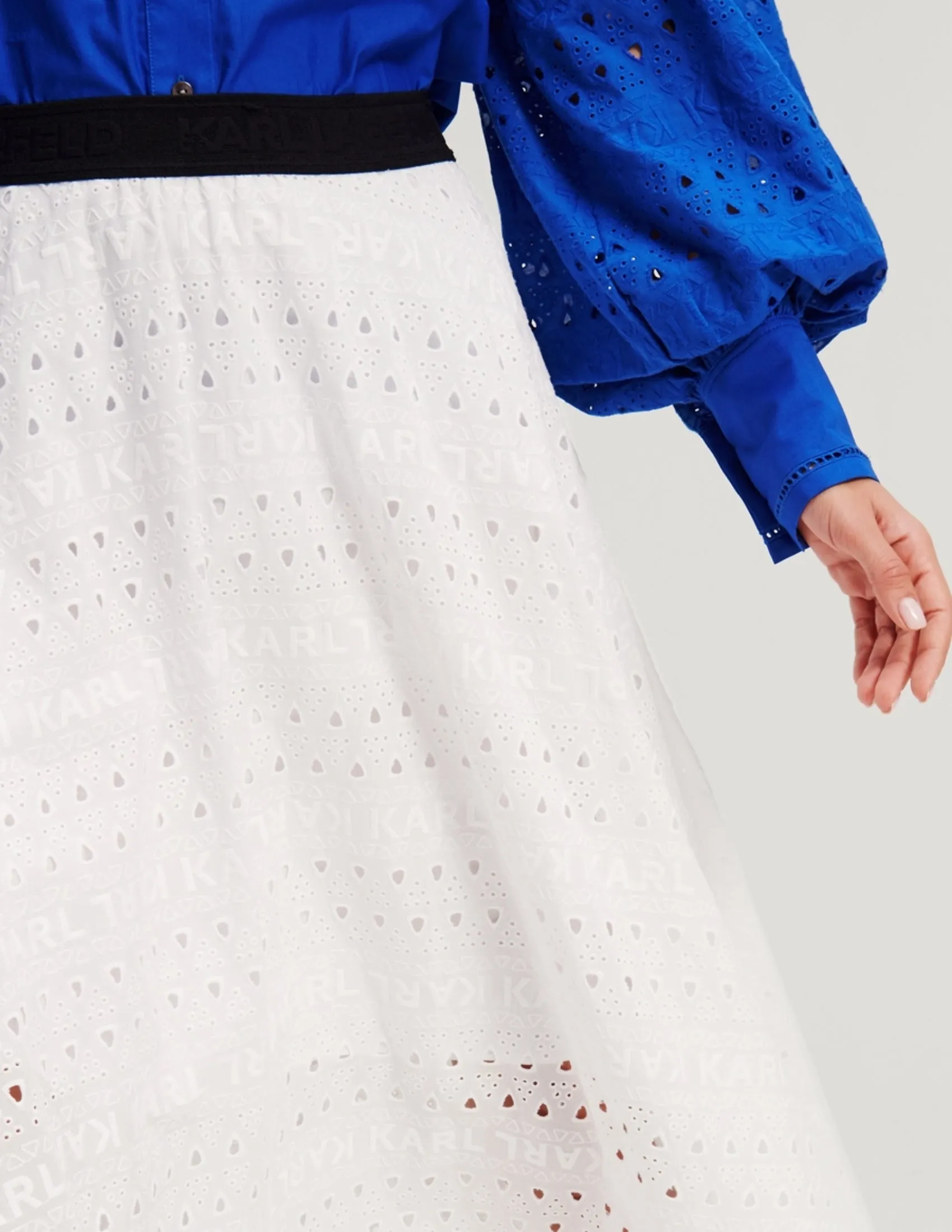 EMBROIDERY SKIRT