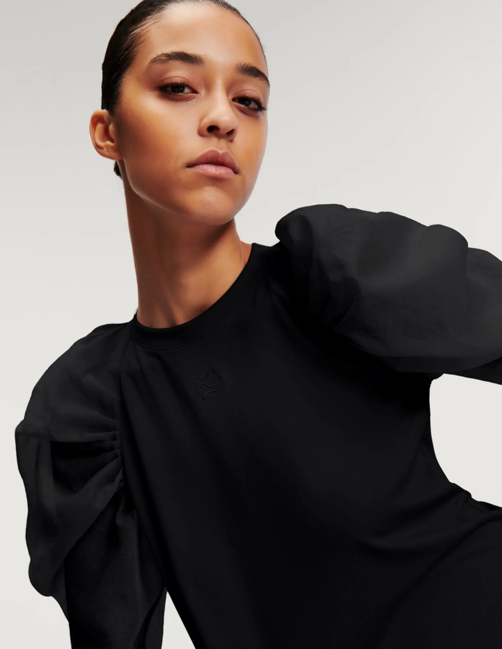 HUNKIMS EDIT ORGANZA PUFFY TOP