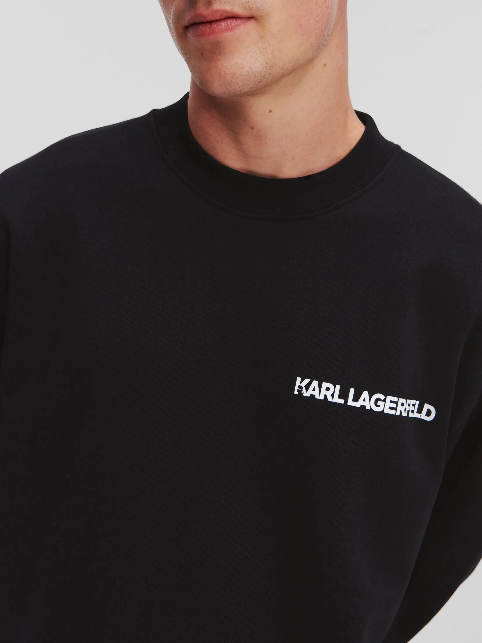 IKONIK 2.0 OUTLINE SWEATSHIRT