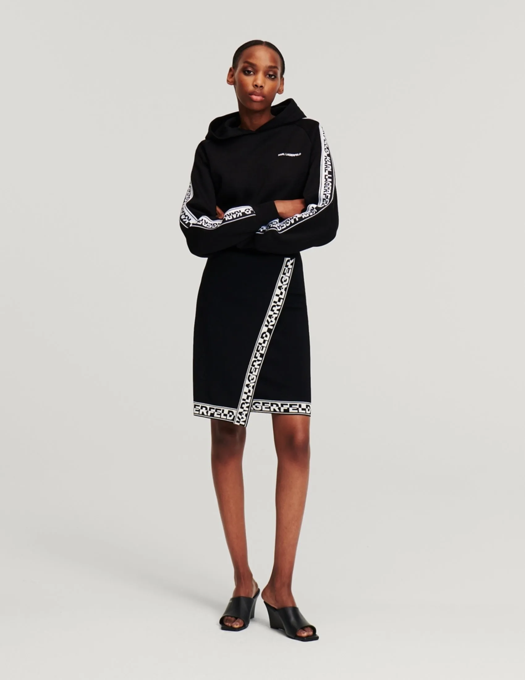 LOGO KNIT SKIRT