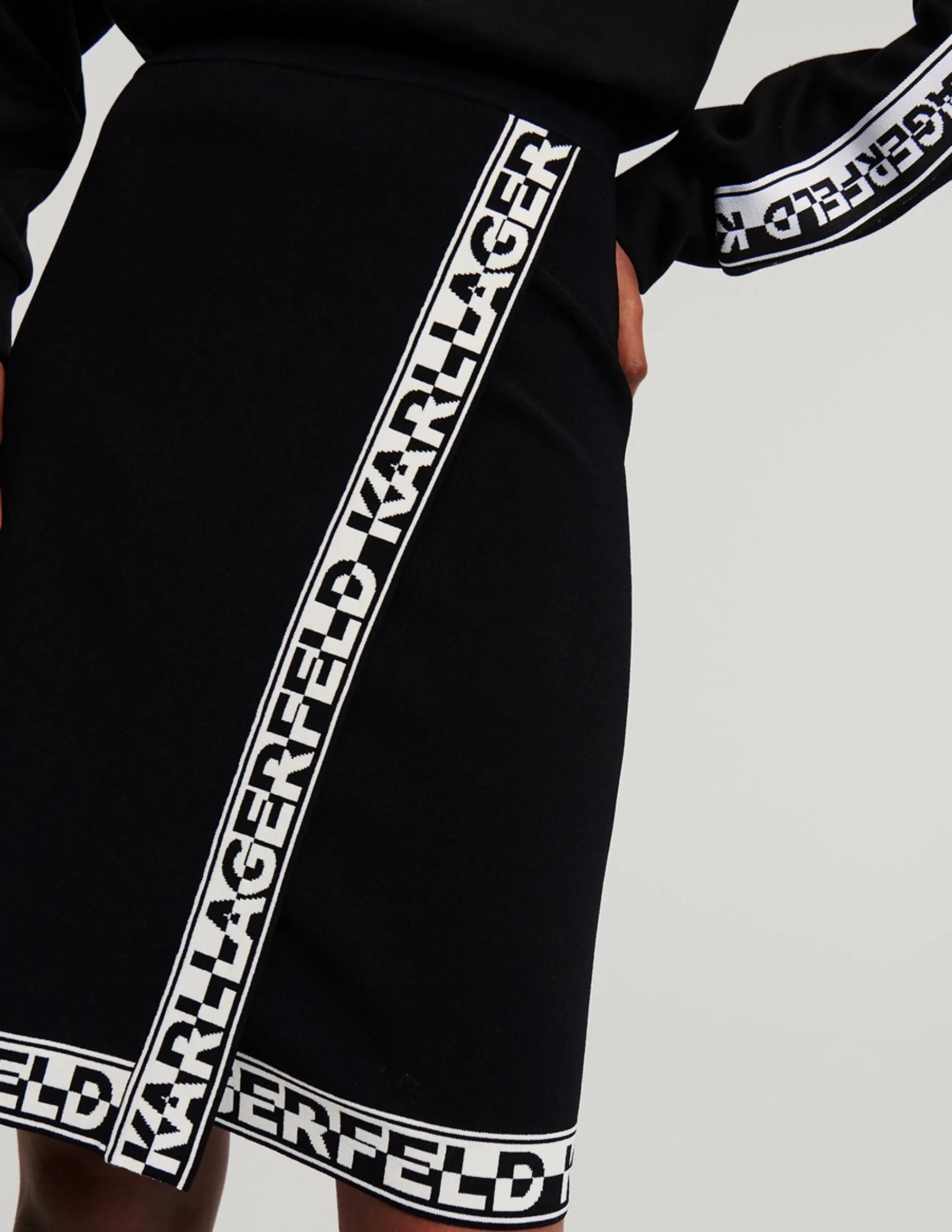 LOGO KNIT SKIRT