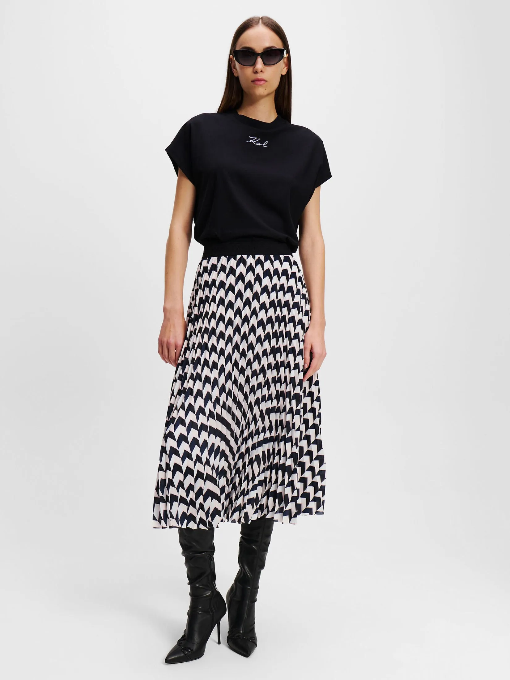 PLEATED SKIRT
