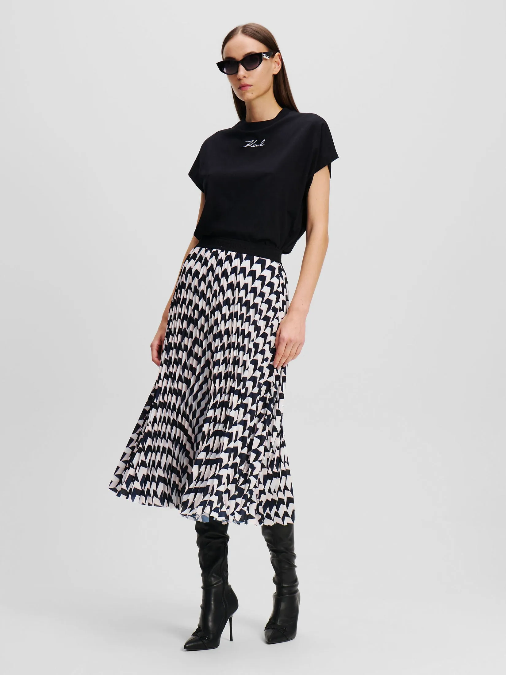 PLEATED SKIRT