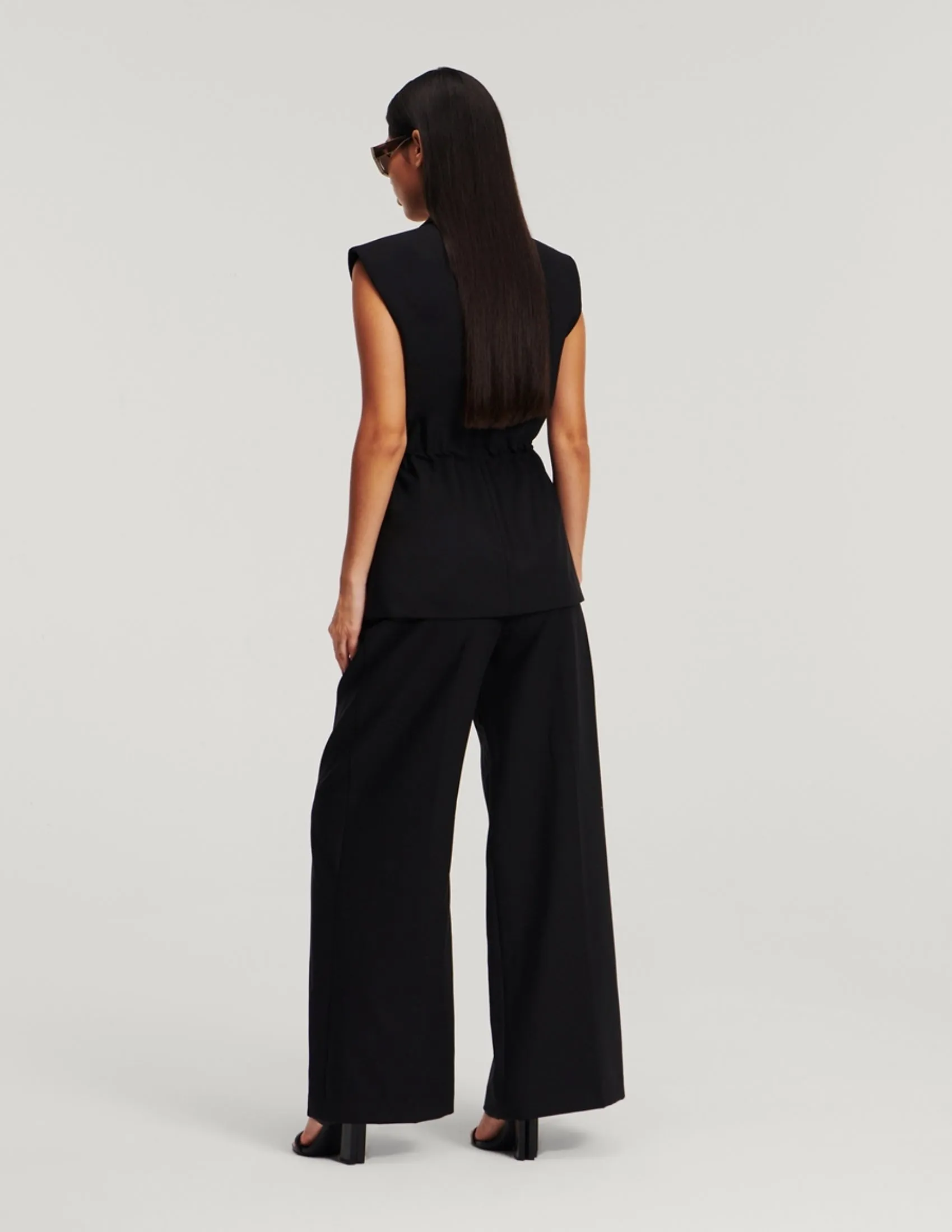 TAILORED GILET