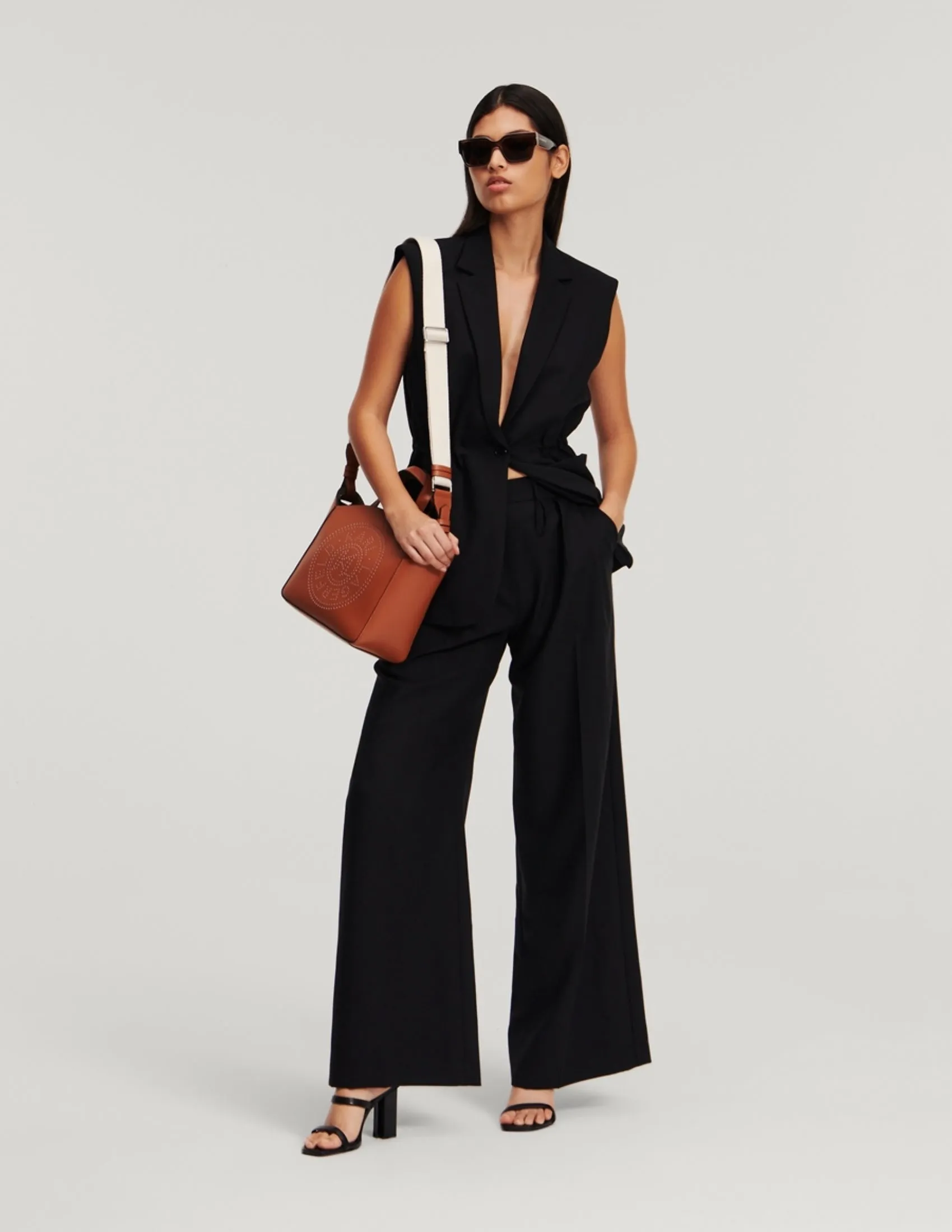 TAILORED PANTS
